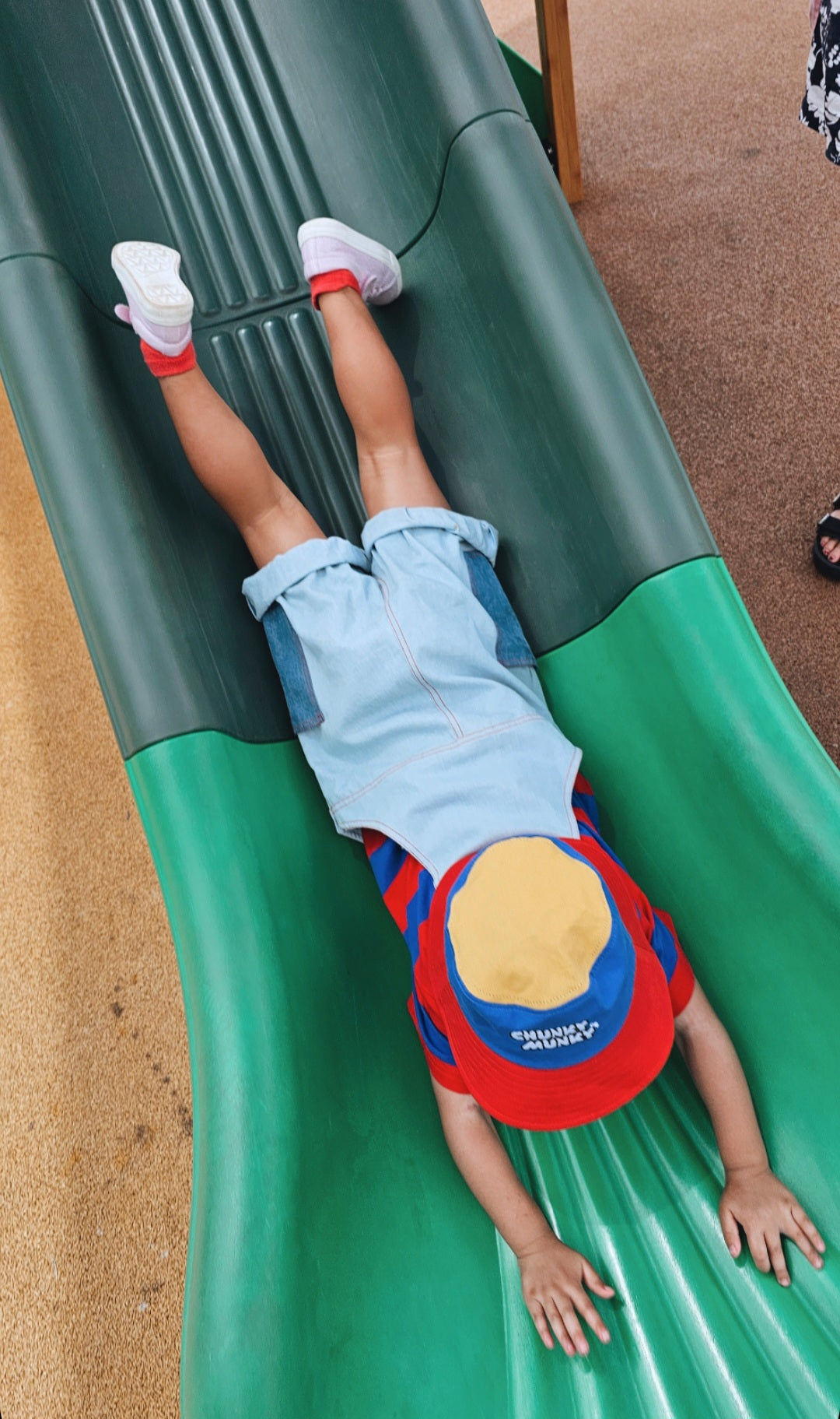 얼티밋 레트로 버킷햇