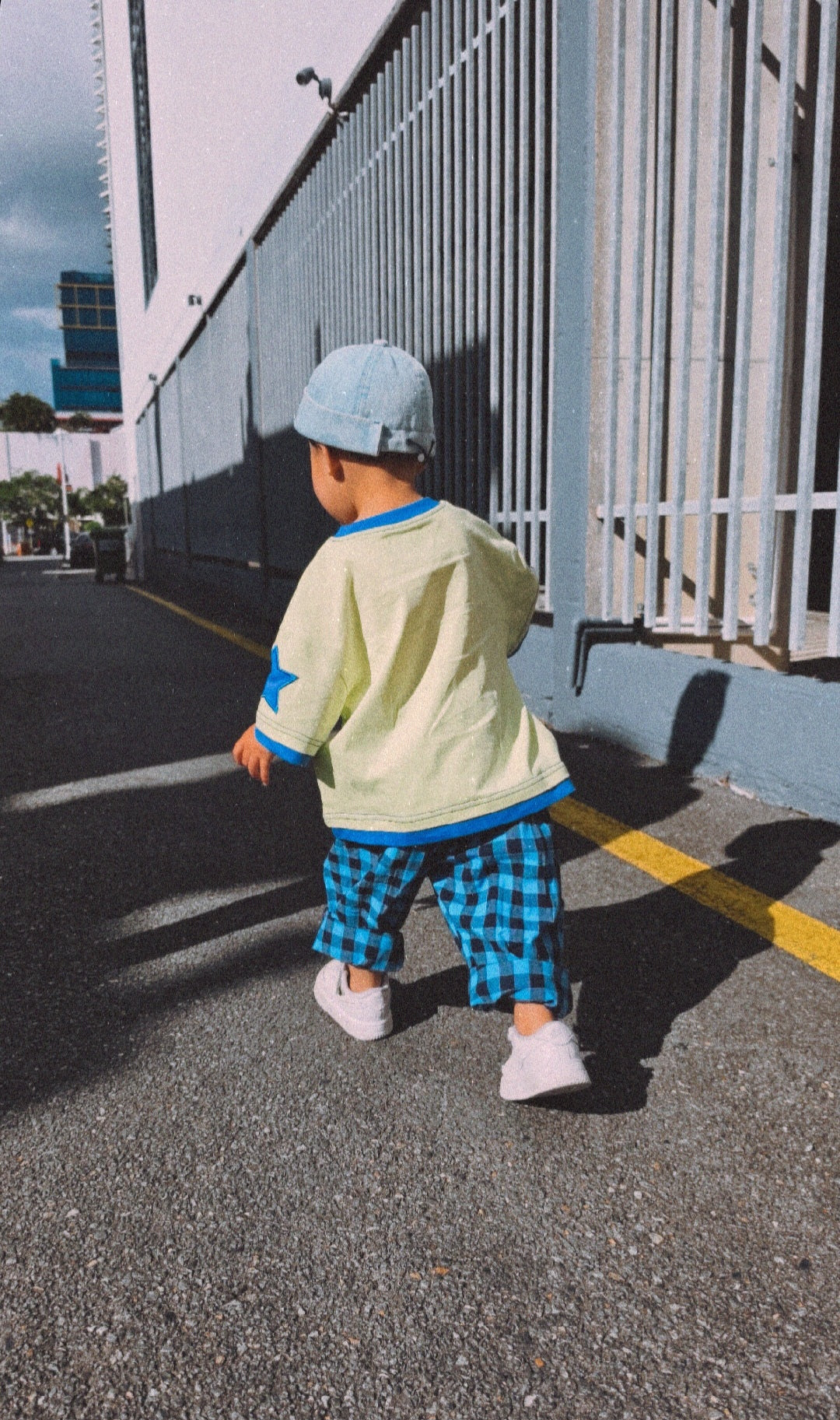 COMET TEE - BRIGHT YELLOW