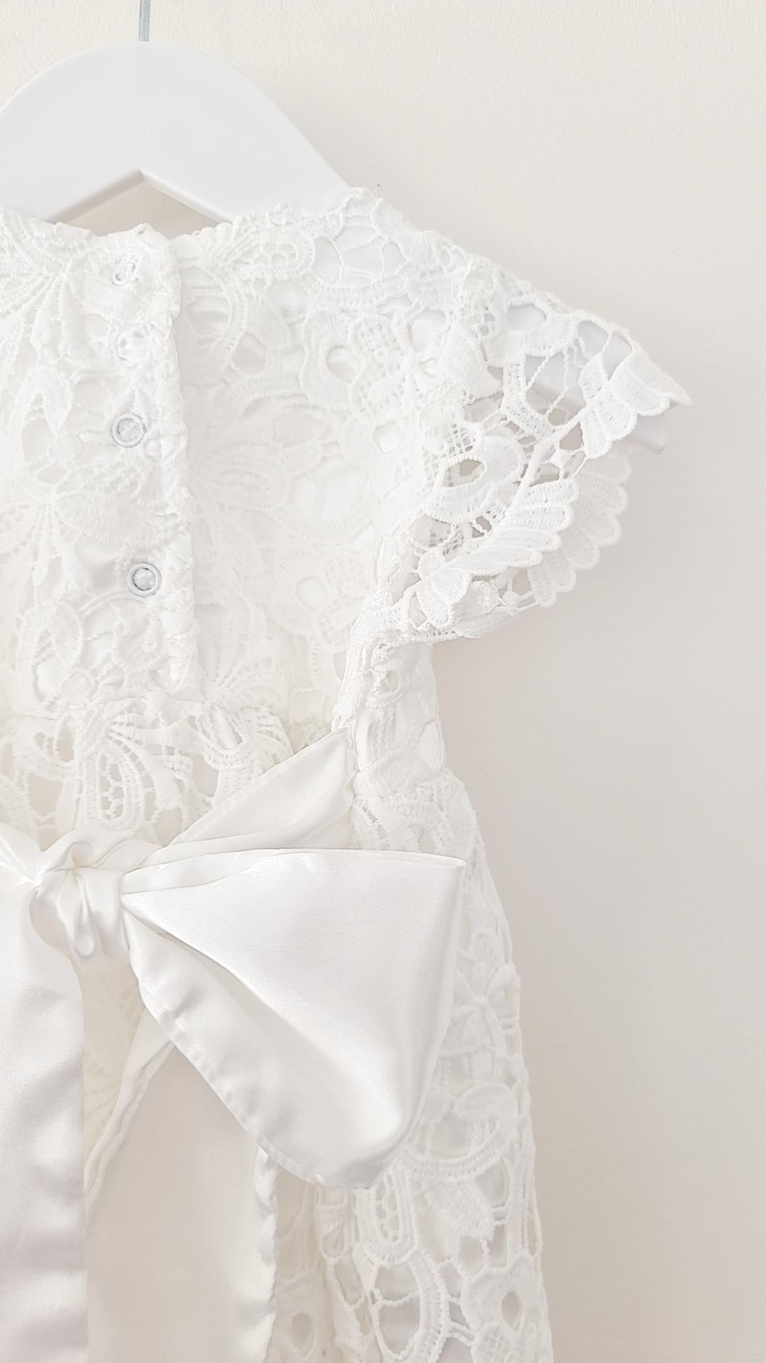 WILLOW LACE DRESS Chunky Munky Co. WILLOW LACE DRESS Chunky Munky Co.